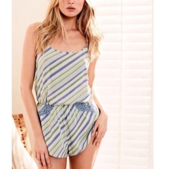 🔥 Victorias Secret Lingerie sexy sleep Romper - Picture 3 of 10